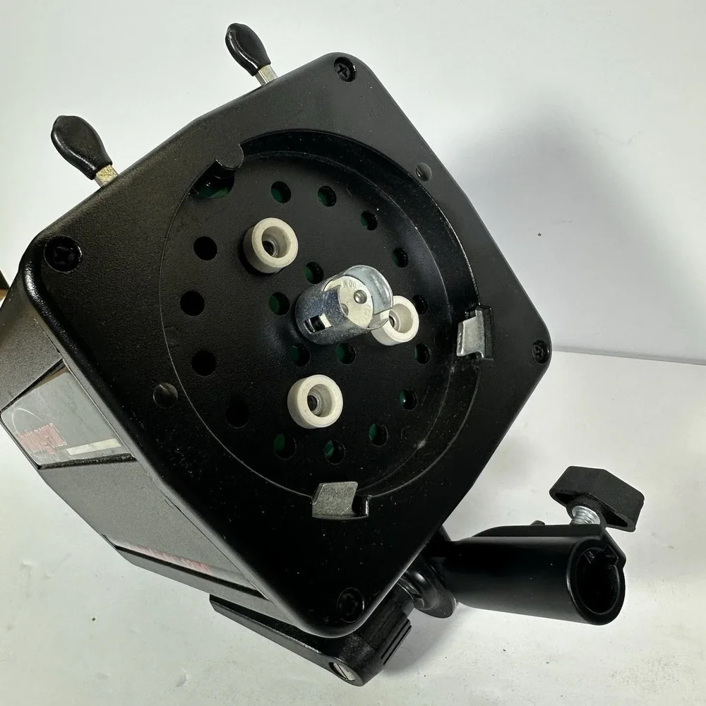 Photogenic Powerlight 1250 PL1250DROM Professional Flash No Bulb No Power Cable